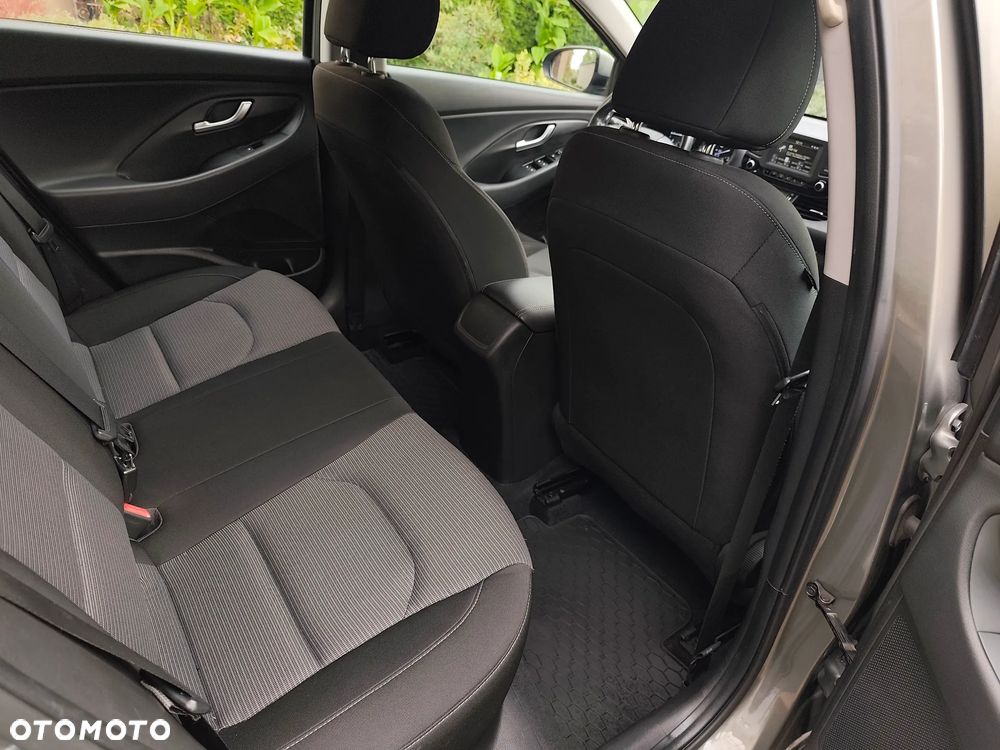 Hyundai i30 1.4 Classic + - 16