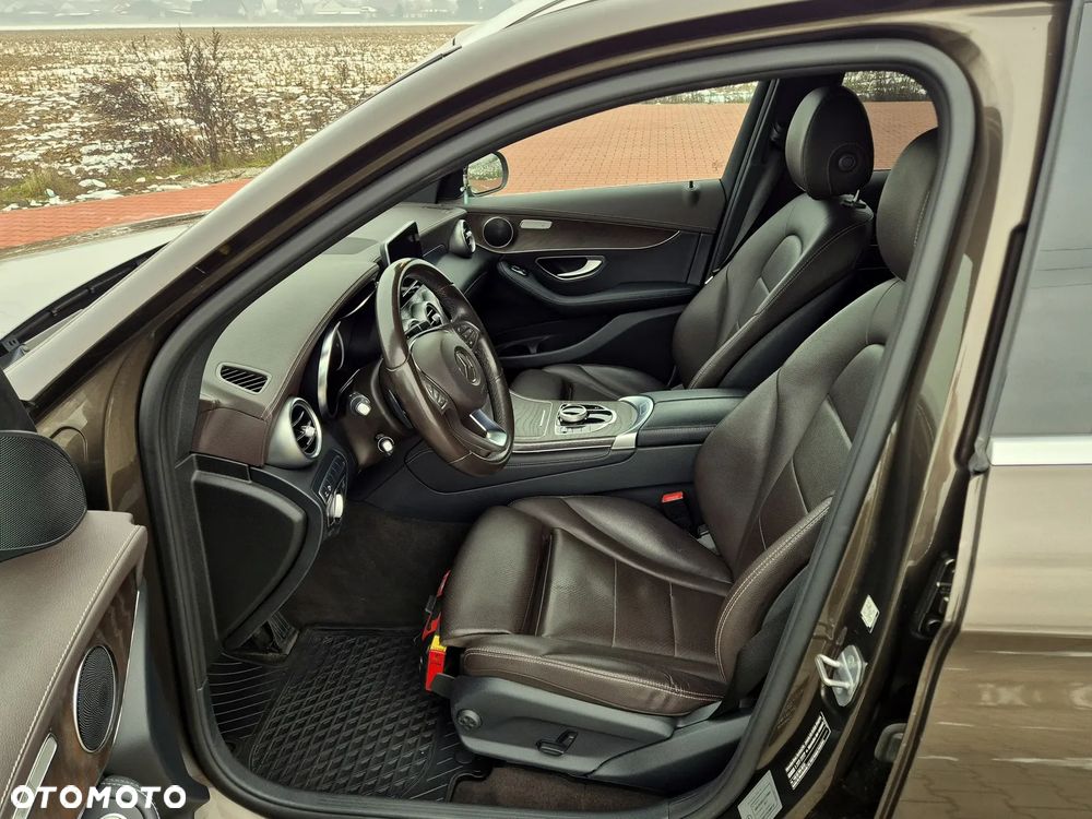 Mercedes-Benz GLC - 24