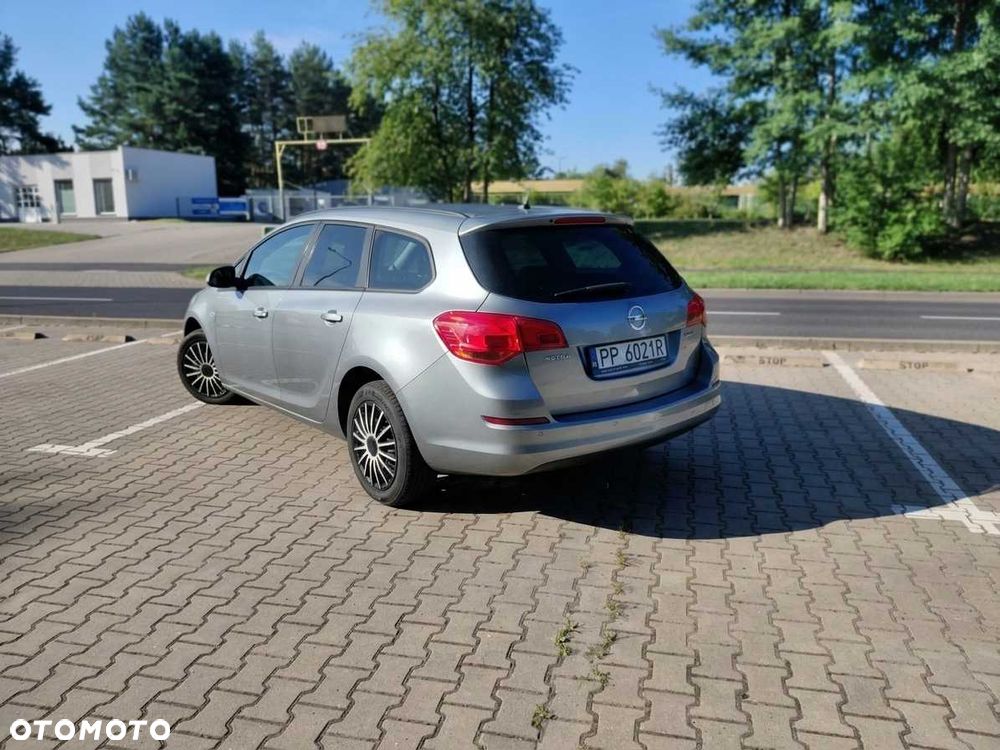 Opel Astra - 4