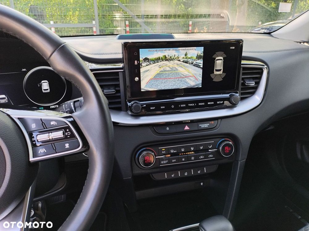 Kia Ceed 1.6 GDI PHEV Business Line DCT - 22