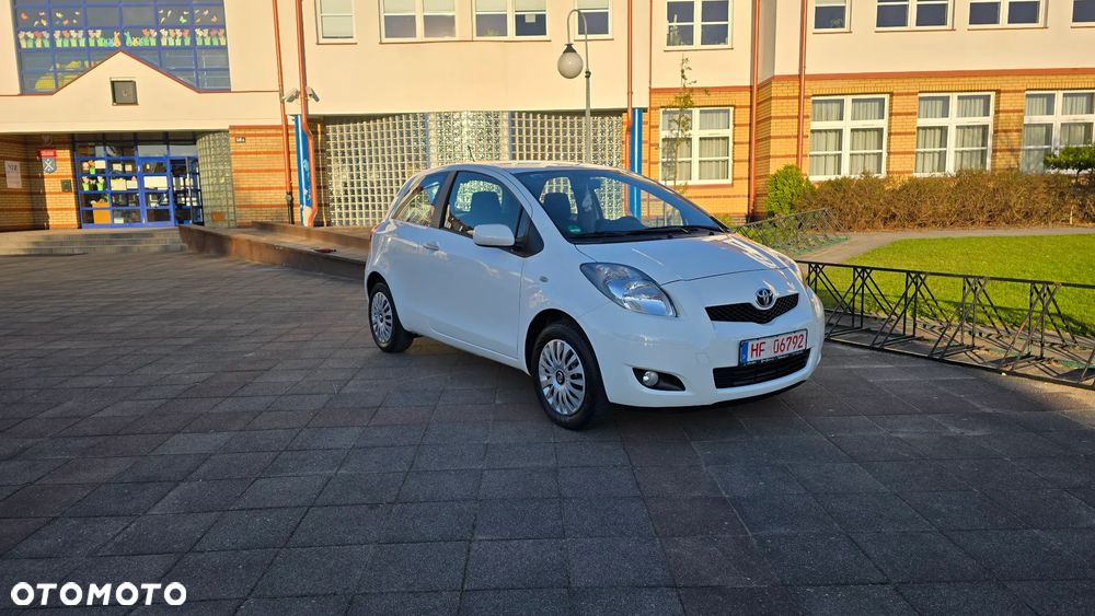 Toyota Yaris - 39