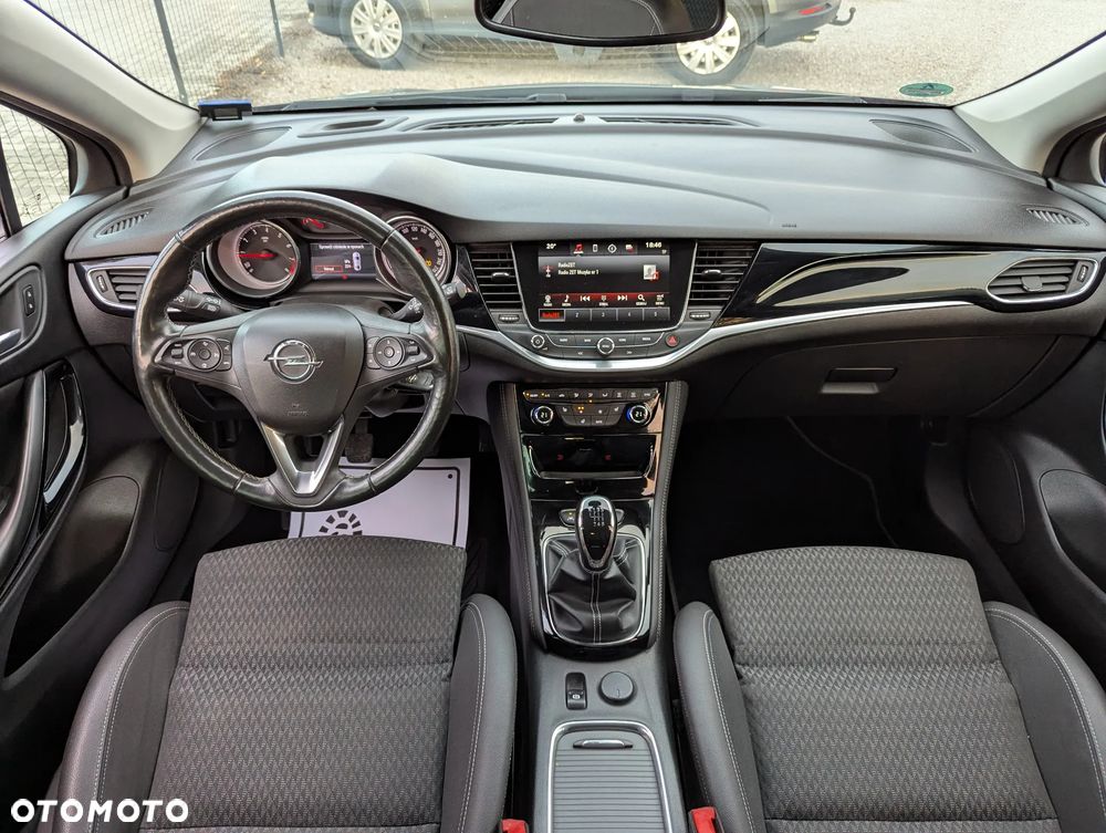 Opel Astra 1.4 Turbo Innovation - 10