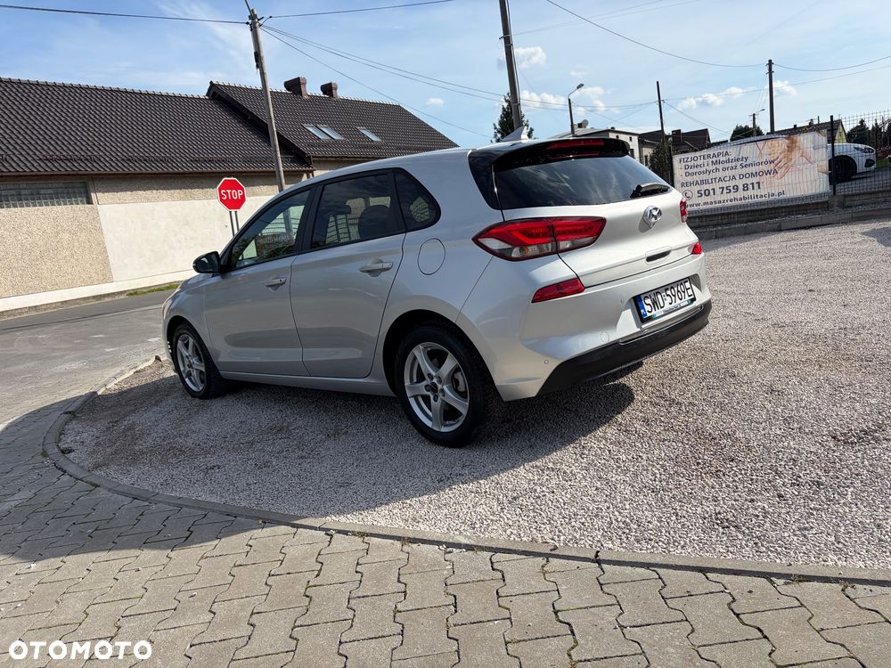 Hyundai i30 1.4 T-GDI DCT Passion Plus - 11
