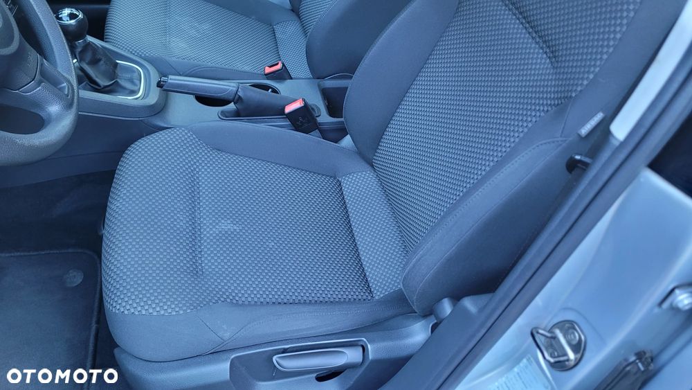 Volkswagen Jetta 1.2 TSI BlueMotion Technology Comfortline - 27