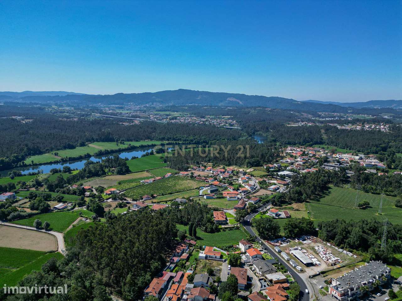Terreno ER1 com 8.334 m² e 6.600 m² de Construção | Excelente Oportuni - Grande imagem: 2/16