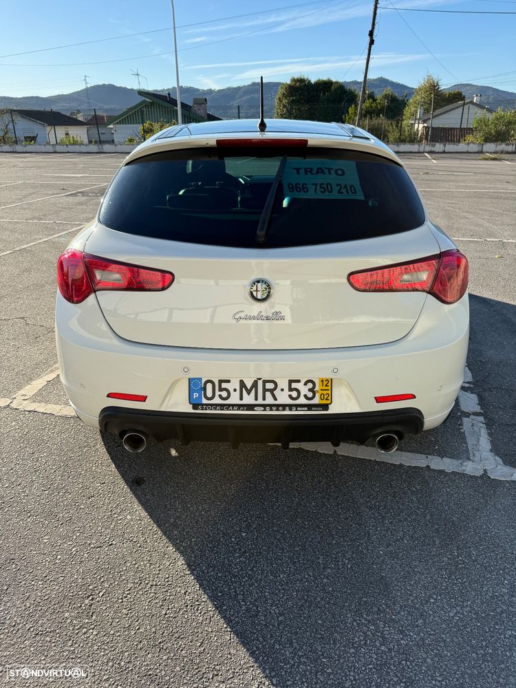 Alfa Romeo Giulietta 1.6 JTDm Distinctive - 7