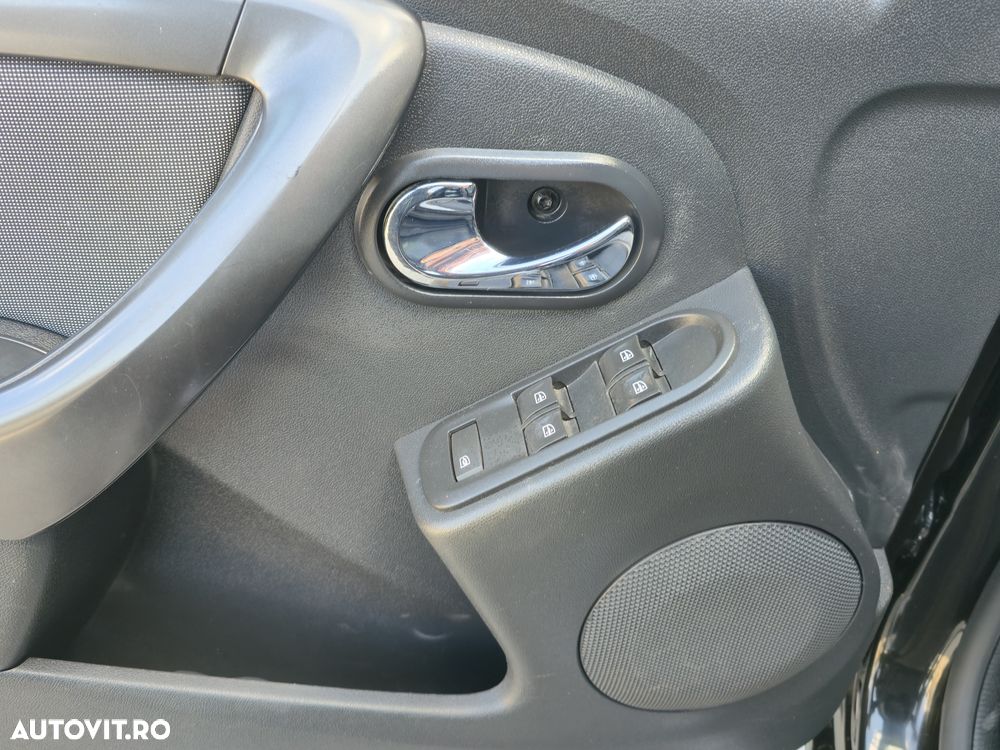 Dacia Duster dCi 110 FAP 4x4 Laureate - 16