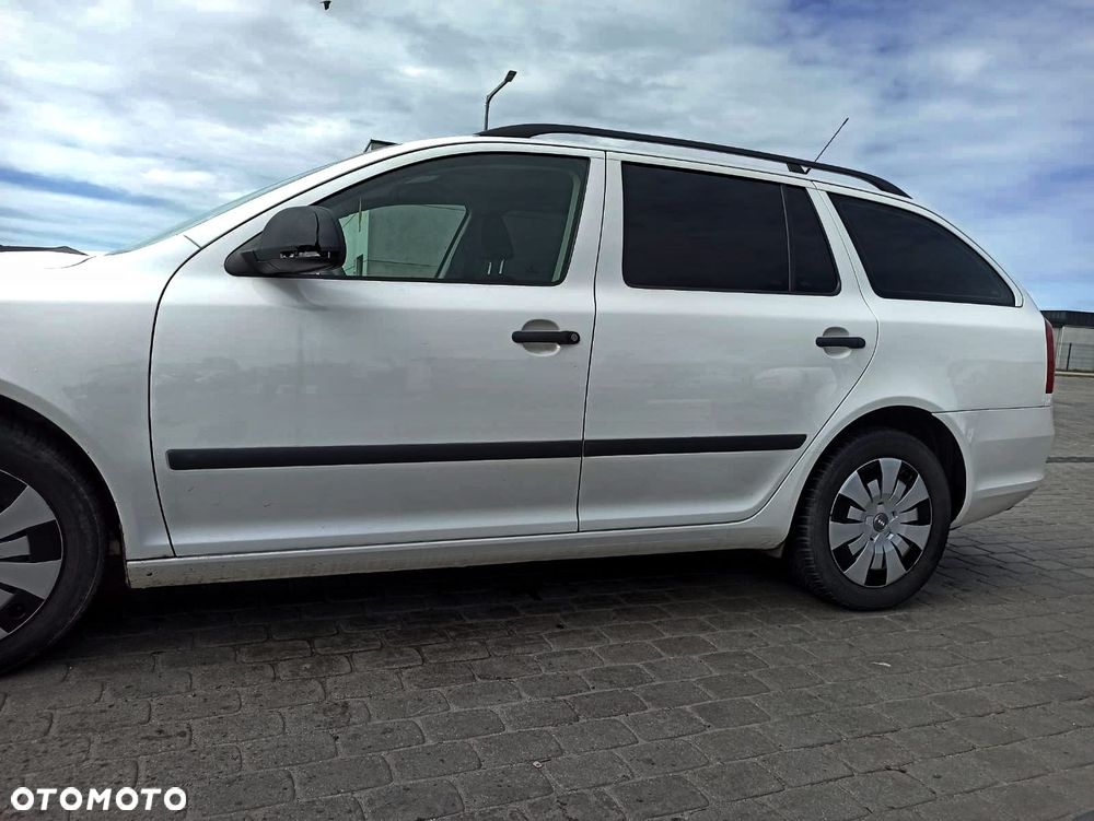 Skoda Octavia 1.6 Mint - 7