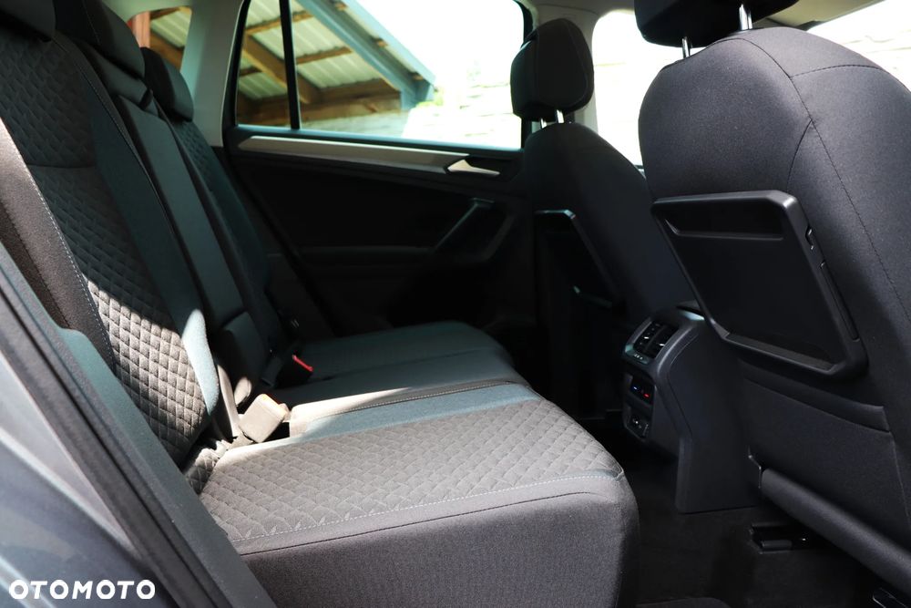 Volkswagen Tiguan 2.0 TDI SCR IQ.DRIVE - 24