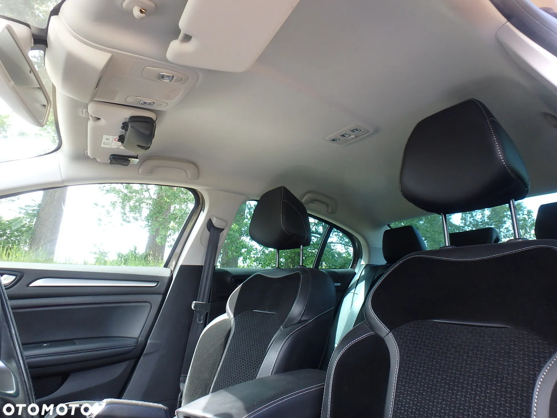 Renault Megane 1.6 SCe Intens - 8