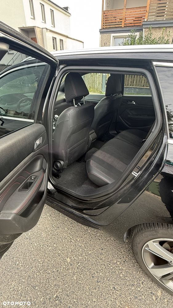 Peugeot 308 2018 photo 5