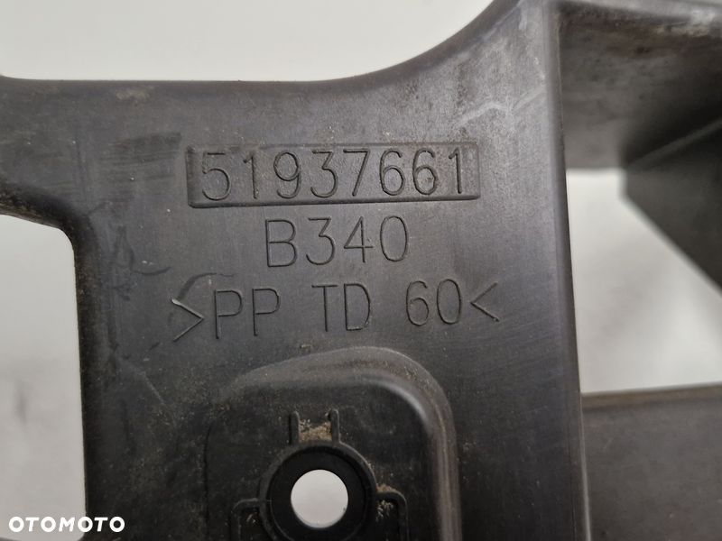 FIAT 500X ŚLIZG UCHWYT ABSORBER ZDERZAKA TYŁ TYLNY 51937661 - 10