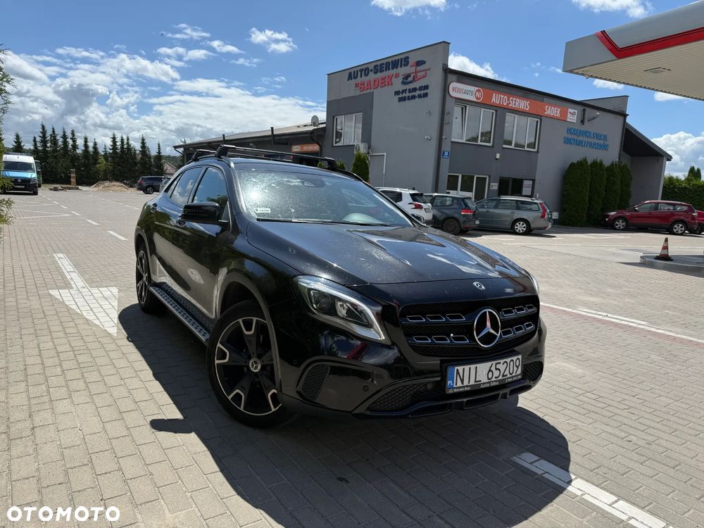 Mercedes-Benz GLA 200 7G-DCT Urban - 1