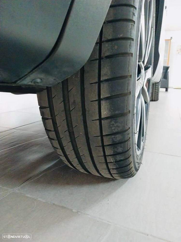 Nissan Qashqai 1.6 dCi Tekna J19 - 1