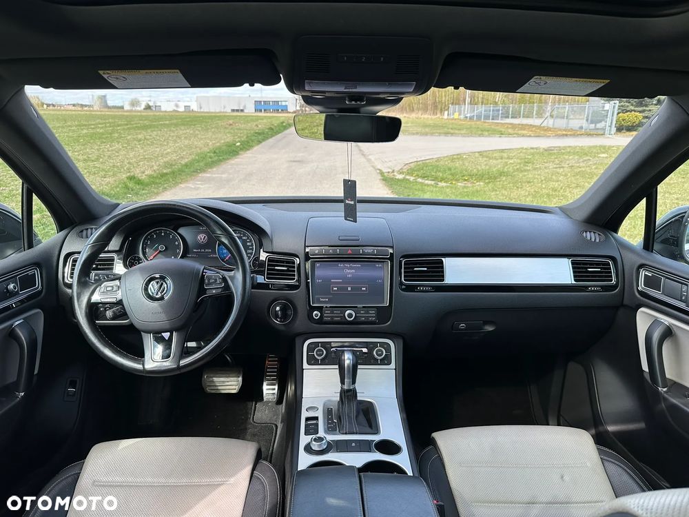 Volkswagen Touareg - 14