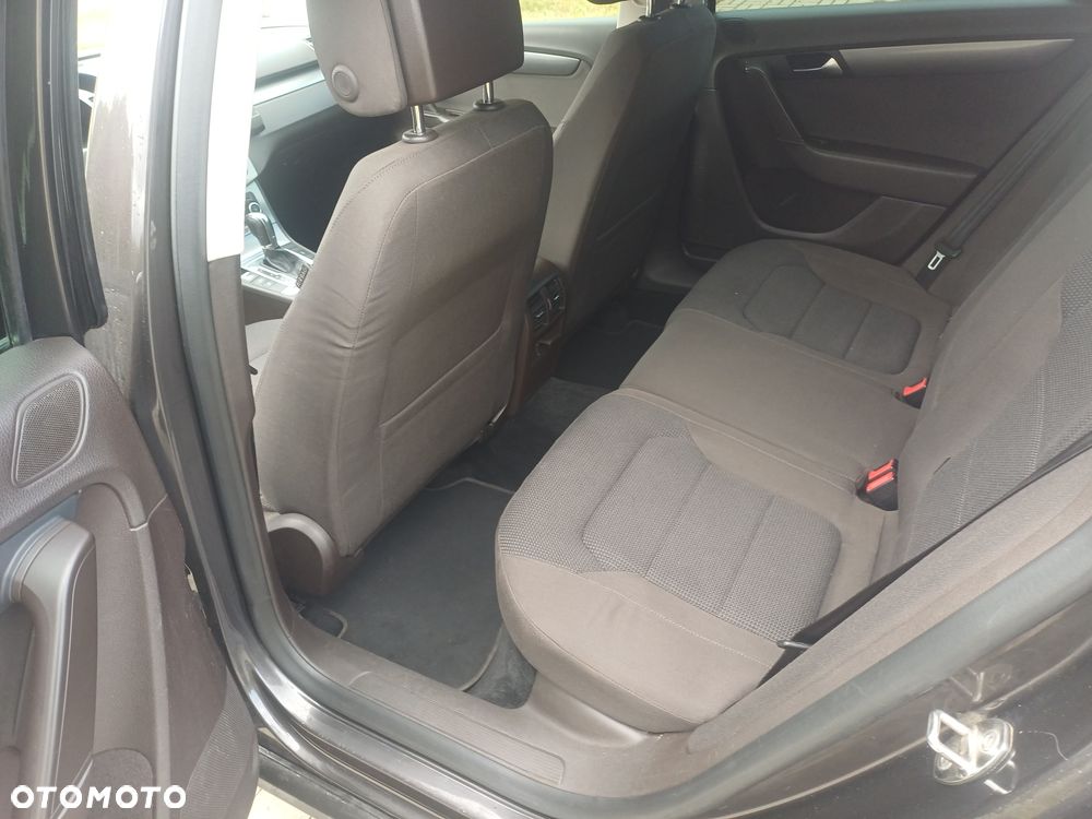 Volkswagen Passat 2.0 TDI 4Mot Highline DSG - 20