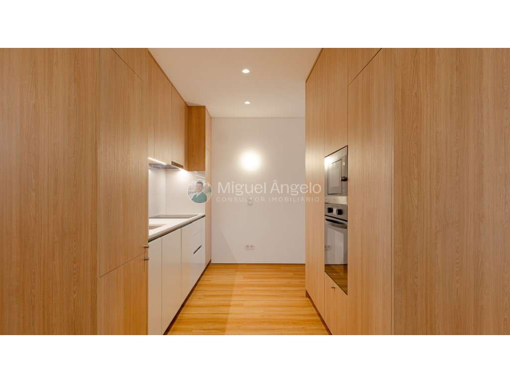 APARTAMENTO T3 COM 150 M² E DUAS SUÍTES | CENTRO DE GONDOMAR - Grande imagem: 3/29
