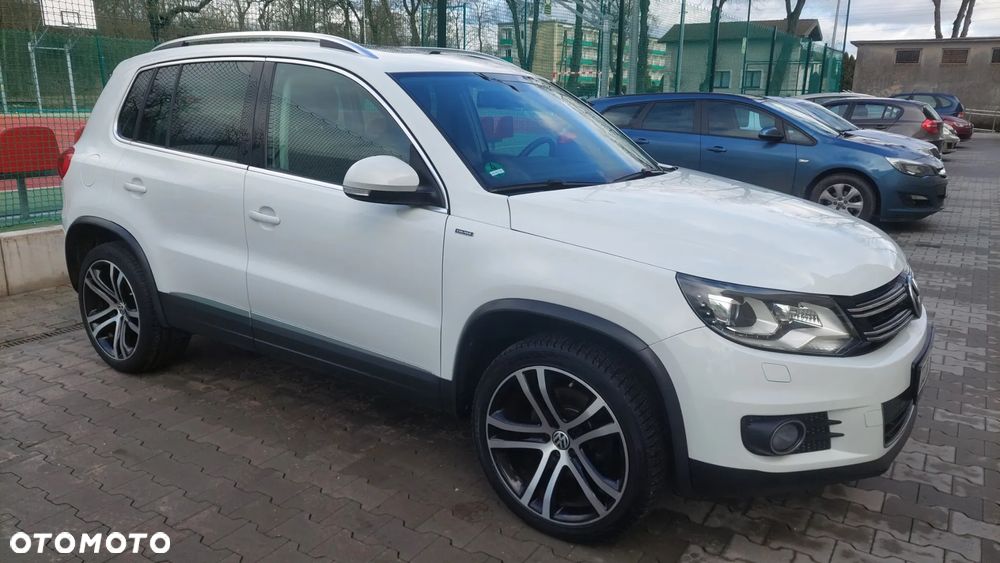 Volkswagen Tiguan 2.0 TDI 4Mot Perfectline R-Style DSG - 15