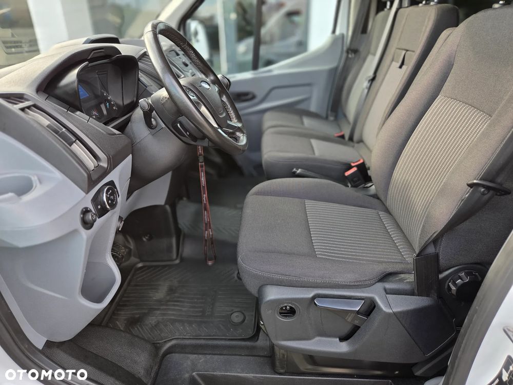 Ford Transit - 18