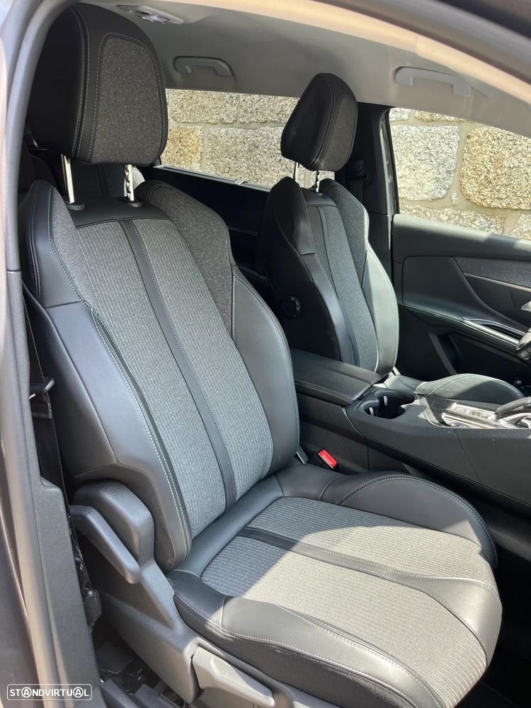 Peugeot 5008 1.5 BlueHDi Allure Pack EAT8 - 14