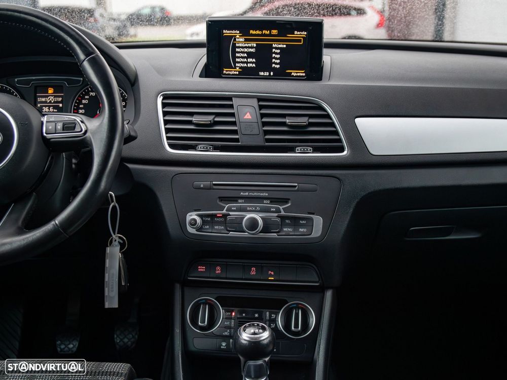 Audi Q3 2.0 TDI S-line - 24