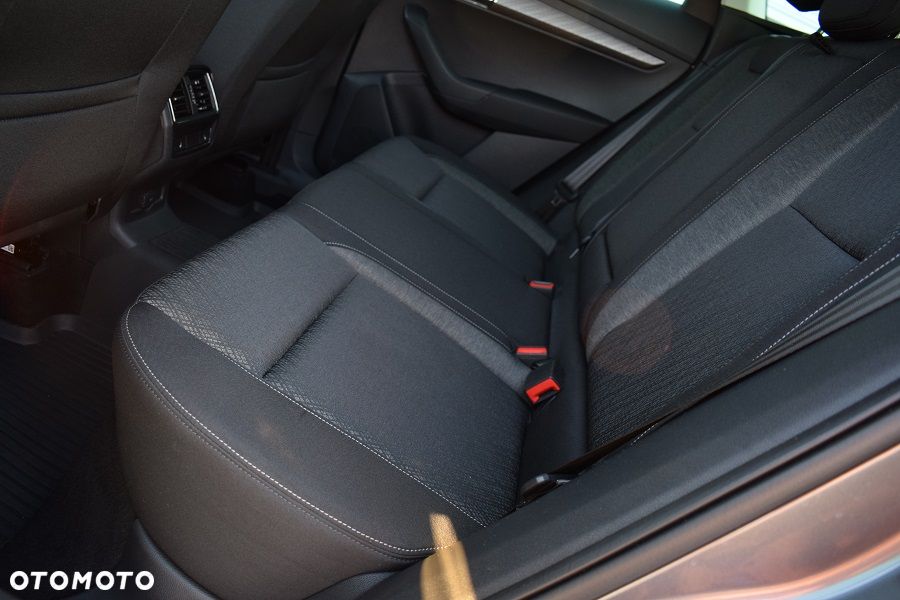 Skoda Karoq 1.5 TSI ACT Edition 130 DSG - 9