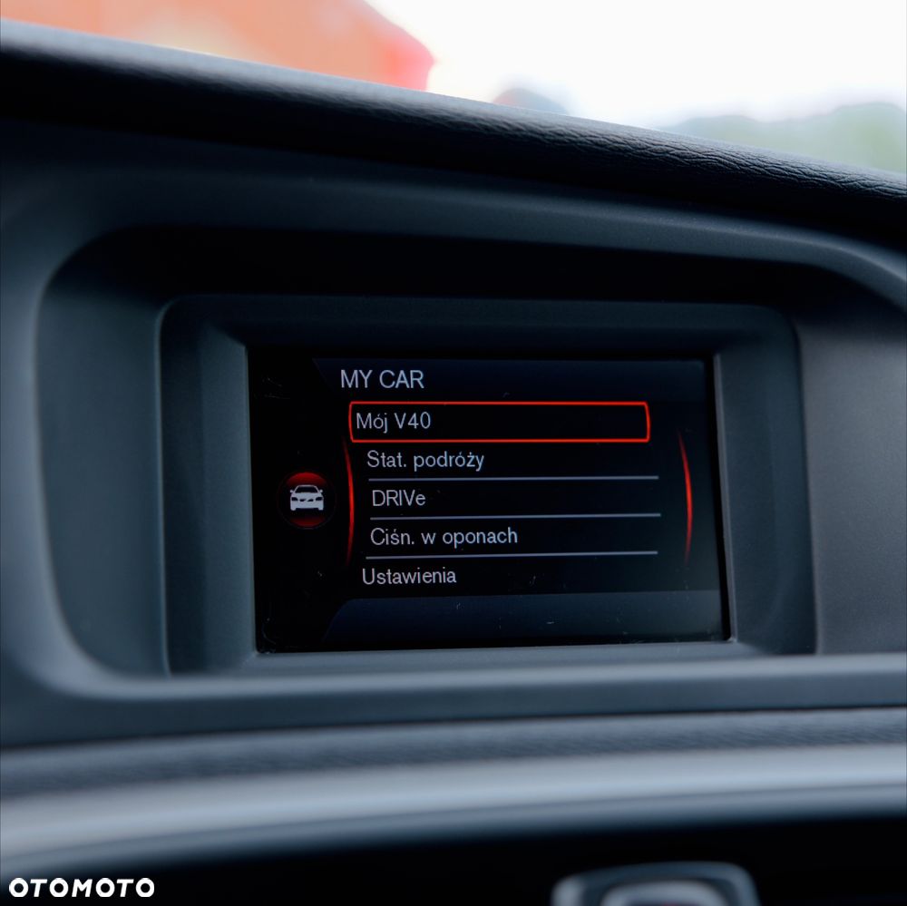 Volvo V40 T4 Kinetic - 29