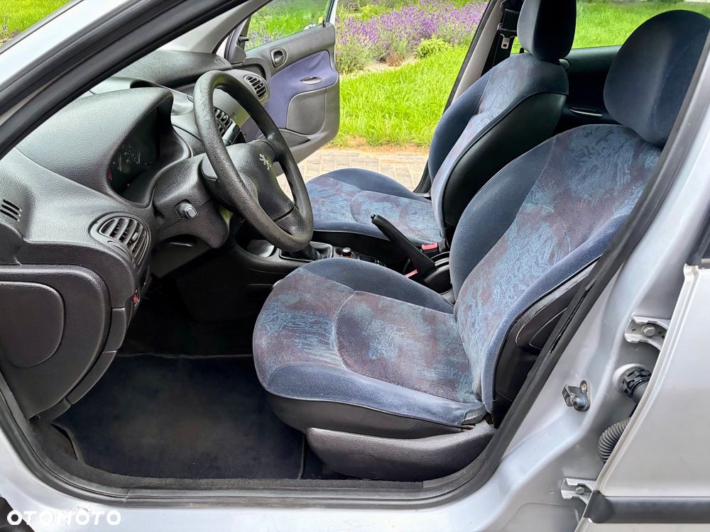 Peugeot 206 1.1 XR Presence - 15