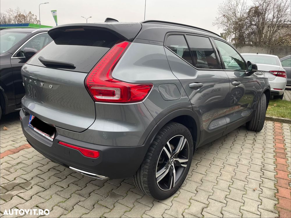 Volvo XC 40 D4 AWD R-Design - 2