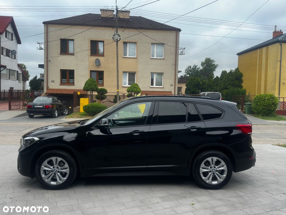 BMW X1 xDrive18d Sport Line - 6