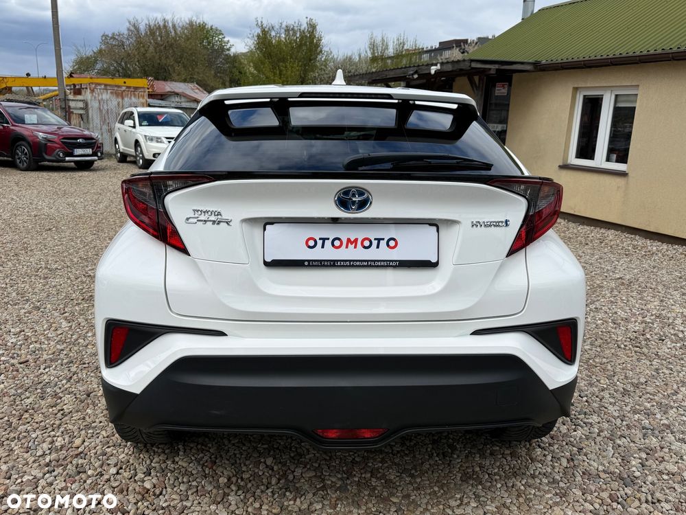 Toyota C-HR - 11