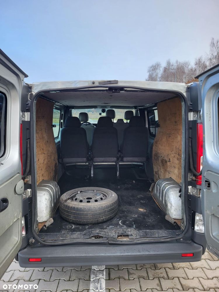 Renault Trafic - 15