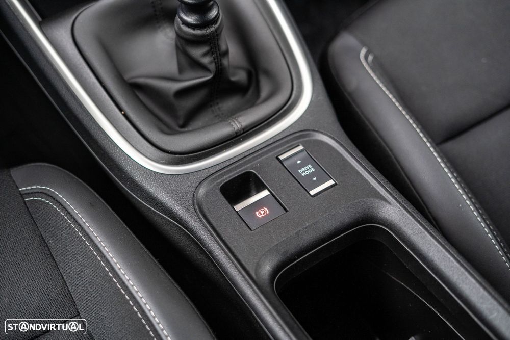 Jeep Avenger 1.2 GSE T3 Altitude - 40