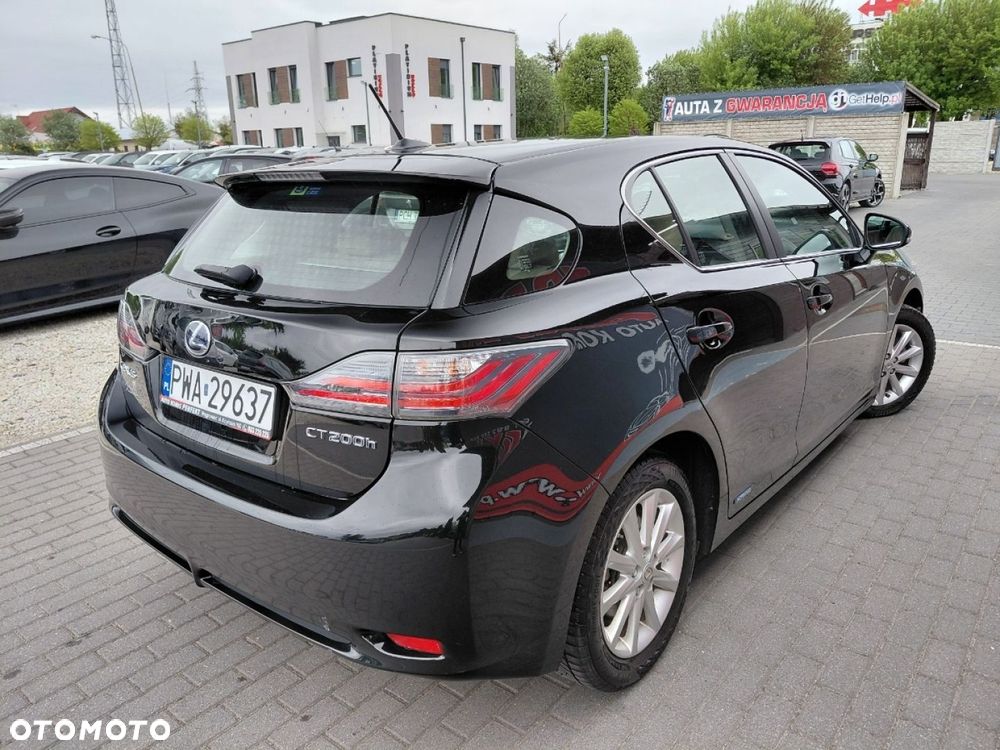 Lexus CT - 8