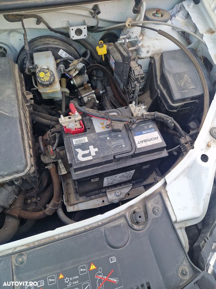 Dacia Logan 1.2 Ambiance - 11
