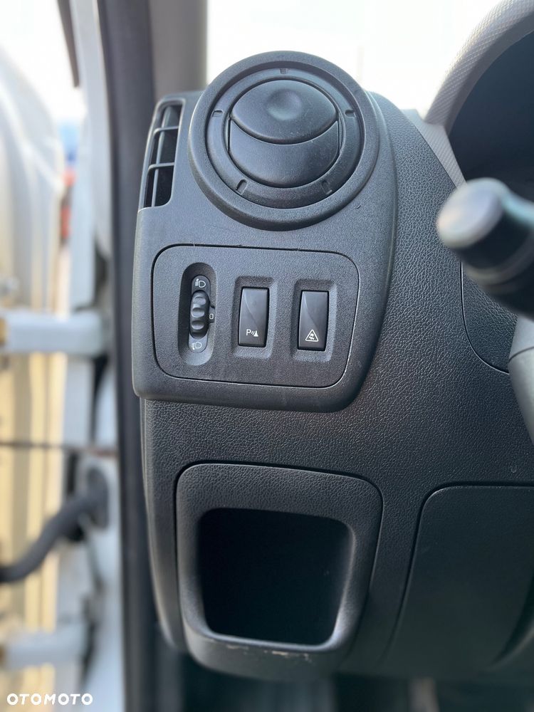 Renault Master - 15