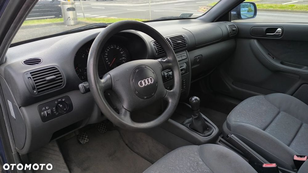 Audi A3 3-drzwiowe 1.9 TDI Ambiente - 4