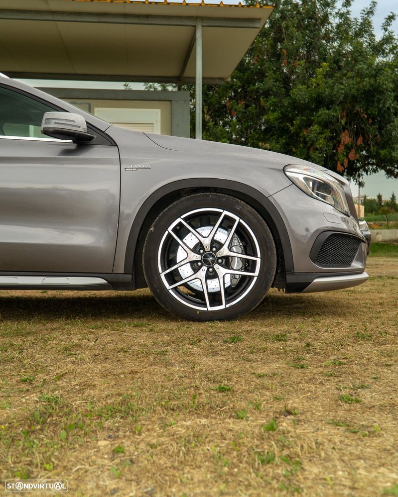 Mercedes-Benz GLA 45 AMG 4-Matic - 10