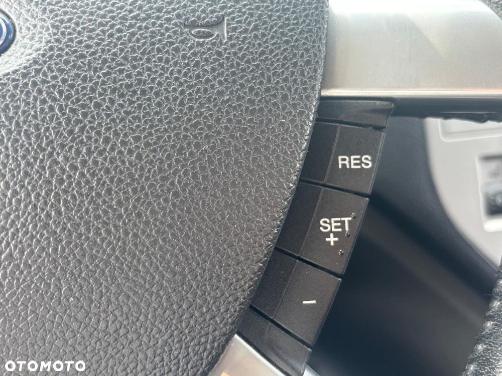 Ford Kuga 2.0 TDCi Individual - 18