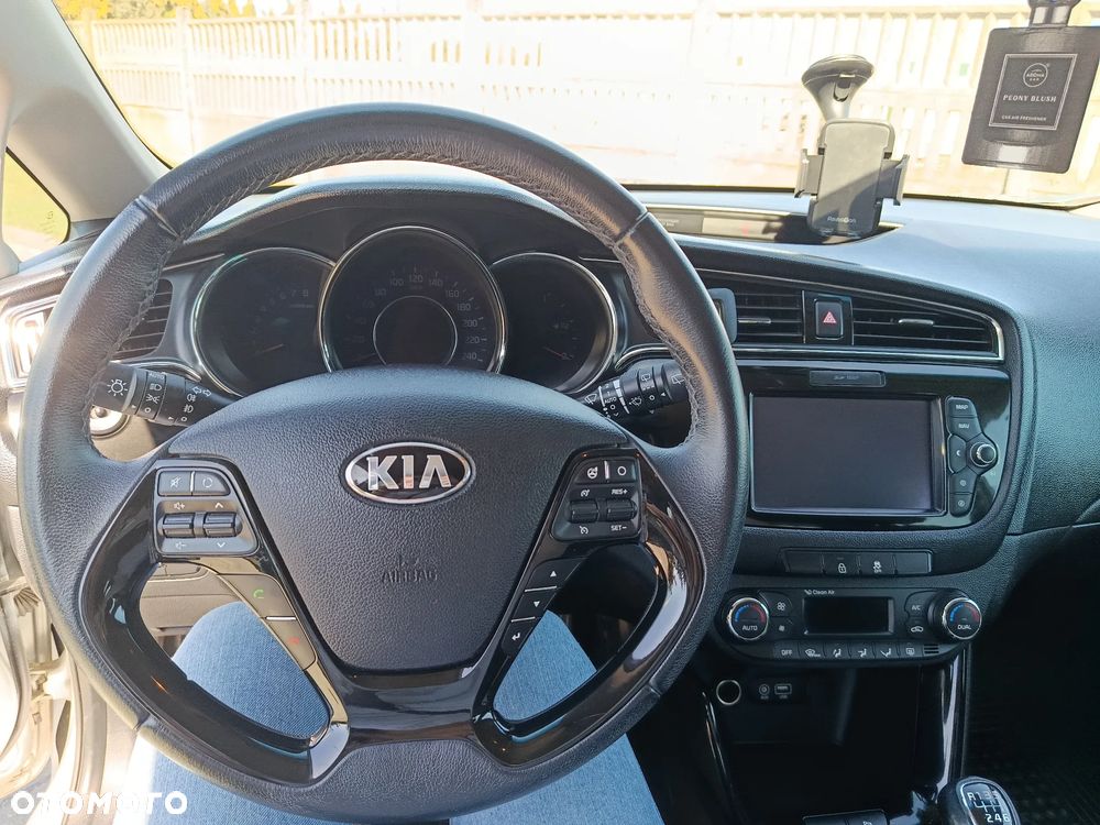 Kia Ceed 1.4 M - 13