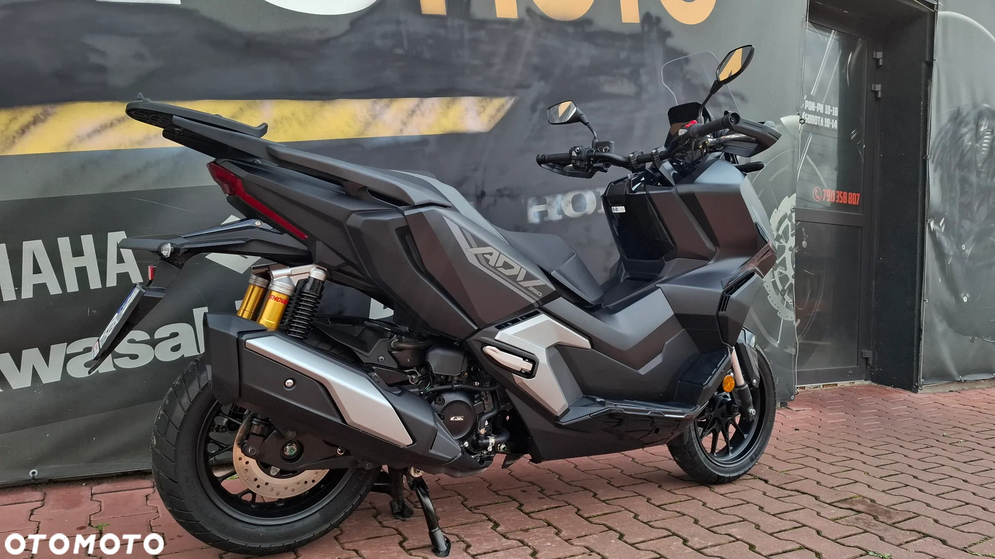 Honda ADV350 - 7