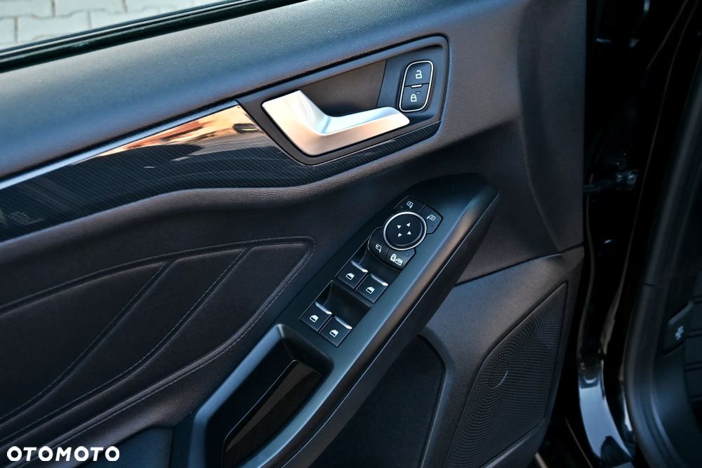 Ford Focus 1.5 EcoBlue SCR ST-Line - 32