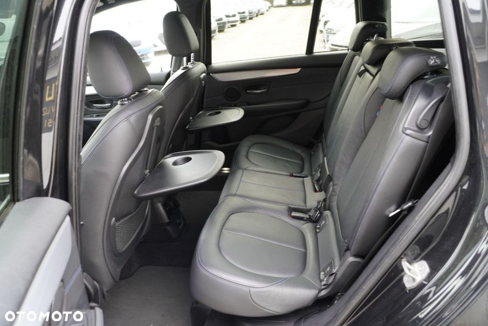 BMW Seria 2 218d Sport-Aut M Sport - 12