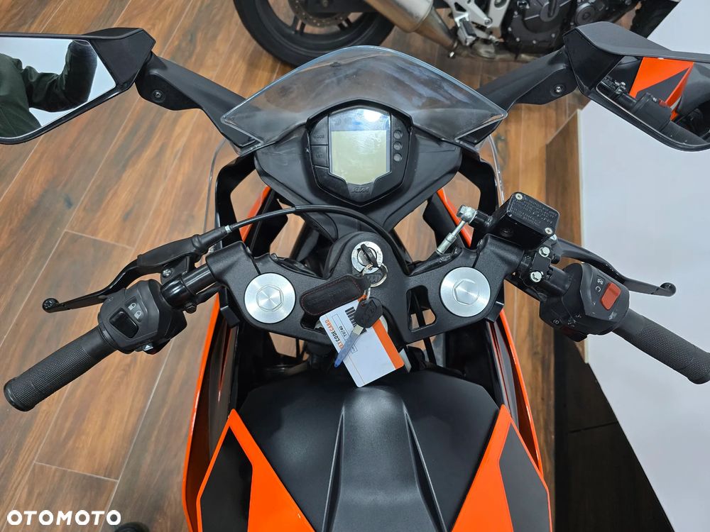 KTM RC 125 - 4