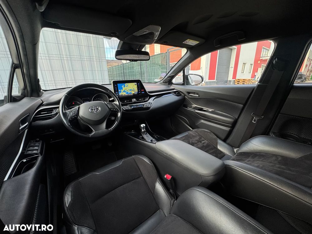 Toyota C-HR Hybrid Team Deutschland - 9