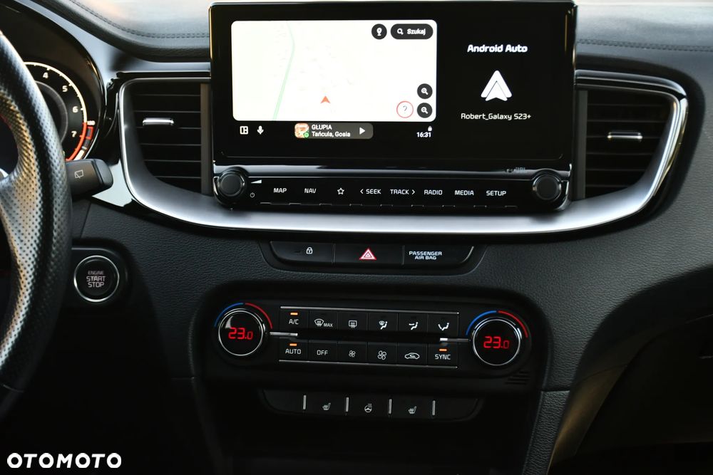 Kia ProCeed - 34