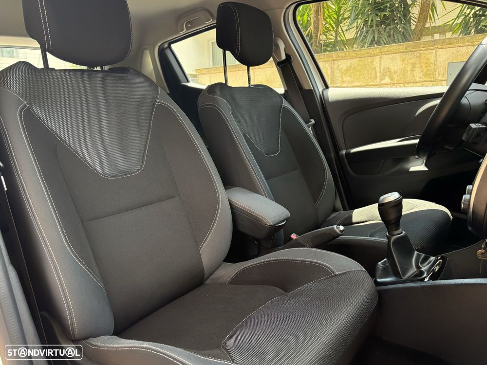 Renault Clio 0.9 TCe Limited - 14