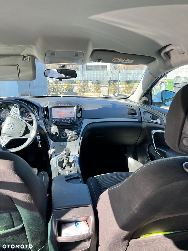 Opel Insignia - 8