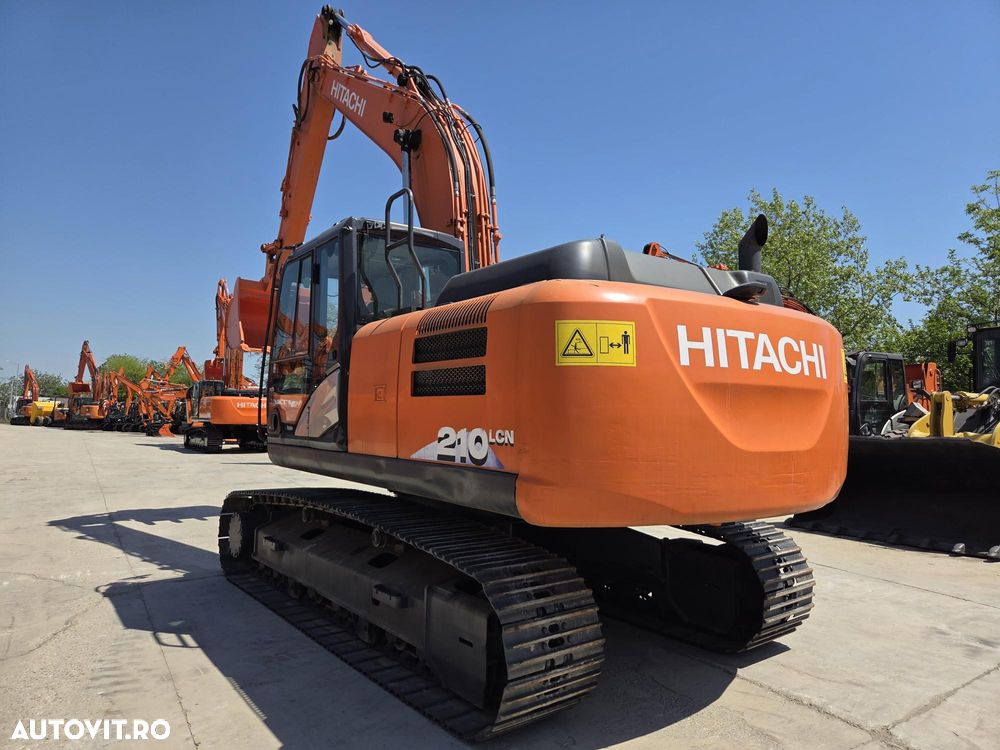 Hitachi ZX210-6, latime 2,5m, cupa NOUA 1,3mc, 22tone, Adanc sapare 7m, consum mediu 9l/h, 3 pompe Hitachi, produs in Japonia, lant 80% ok -200h deplasare, ridica 13t, inst picon, camera spate, posibilitate leasing, STARE FOARTE BUNA -PROMOTIE 79.900Eur+Tva - 2