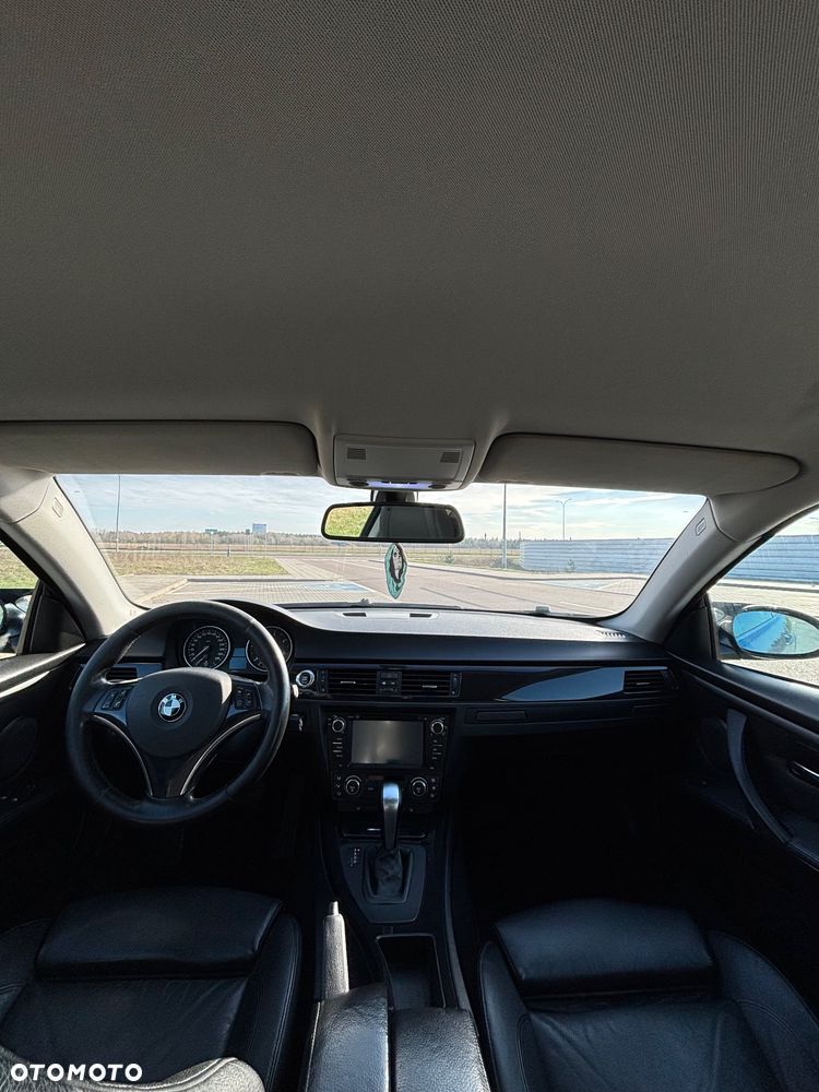 BMW Seria 3 330d - 16